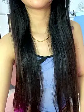 Snapshot of Sexlove_bb chatting on 01/15/26, 02:05 Sexlove bb online show from 01/15/26, 02:05