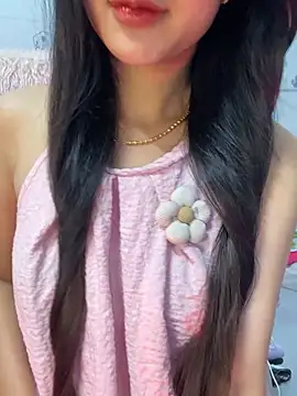 Snapshot of Sexlove_bb chatting on 02/01/26, 09:35 Sexlove bb online show from 02/01/26, 09:35