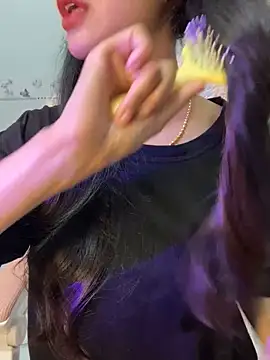 Snapshot of Sexlove_bb chatting on 03/25/26, 12:27 Sexlove bb online show from 03/25/26, 12:27