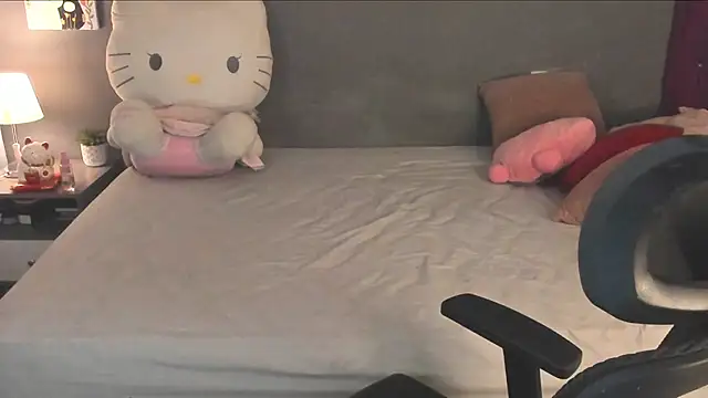 Snapshot of iambrave chatting on 03/18/26, 02:37 iambrave online show from 03/18/26, 02:37