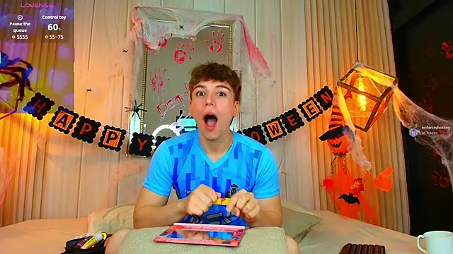 TaylerWhite online show from 10/27/25, 12:31