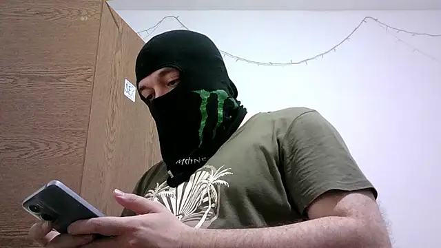 Snapshot of Black_Scorpion91 chatting on 10/21/25, 07:36 Black Scorpion91 online show from 10/21/25, 07:36