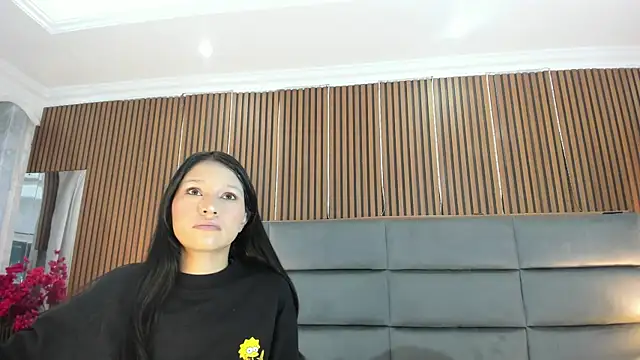 Sophie Calloway online show from 09/26/25, 01:04