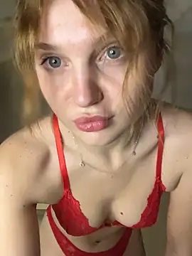 Snapshot of Emaline_Fane chatting on 05/23/26, 07:40 Emaline Fane online show from 05/23/26, 07:40