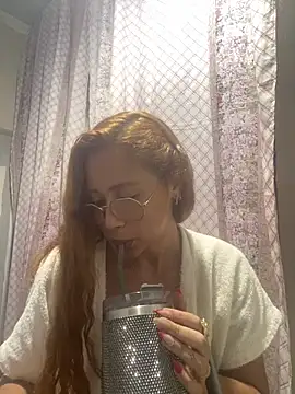 Snapshot of ruivinha2006 chatting on 01/17/26, 01:10 ruivinha2006 online show from 01/17/26, 01:10