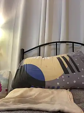 RomanticPearlTS online show from 11/08/25, 01:00