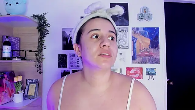 Lana Herondale online show from 10/05/25, 09:02