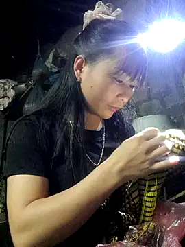 Sunyinn online show from 11/03/25, 03:19