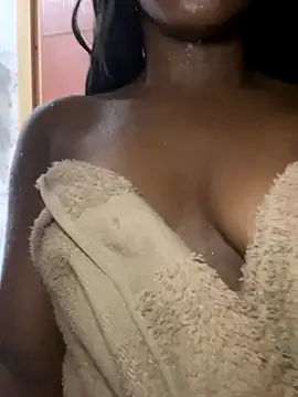 Kendramonroe online show from 10/26/25, 01:55