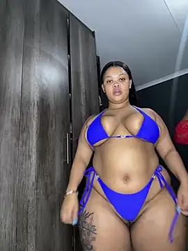 Snapshot of Thick_Ass_Barbiie chatting on 04/19/26, 06:54 Thick Ass Barbiie online show from 04/19/26, 06:54