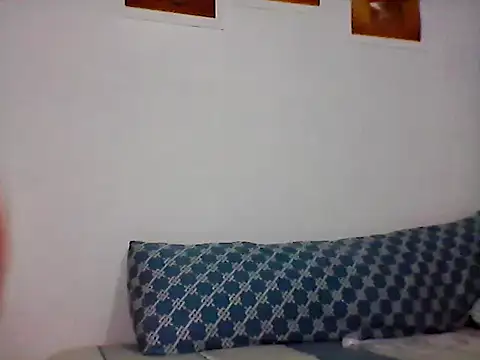 Snapshot of nhayasquirt chatting on 11/11/25, 09:15 nhayasquirt online show from 11/11/25, 09:15