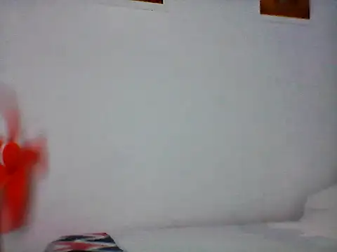 Snapshot of nhayasquirt chatting on 12/05/25, 09:18 nhayasquirt online show from 12/05/25, 09:18