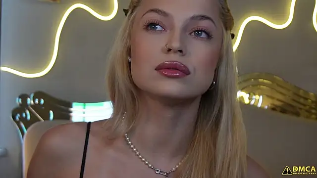 Snapshot of kellypeachcake chatting on 09/23/25, 05:10 kellypeachcake online show from 09/23/25, 05:10