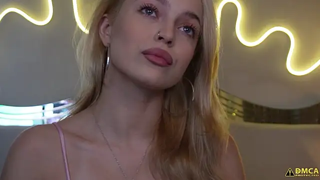 Snapshot of kellypeachcake chatting on 10/01/25, 05:24 kellypeachcake online show from 10/01/25, 05:24