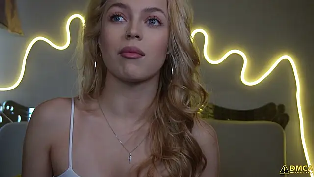 Snapshot of kellypeachcake chatting on 10/10/25, 05:28 kellypeachcake online show from 10/10/25, 05:28