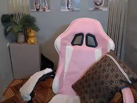 LustfullVelindaks online show from 06/28/26, 10:21
