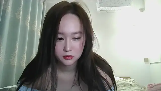 Snapshot of Belinda66 chatting on 03/15/26, 01:17 Belinda66 online show from 03/15/26, 01:17