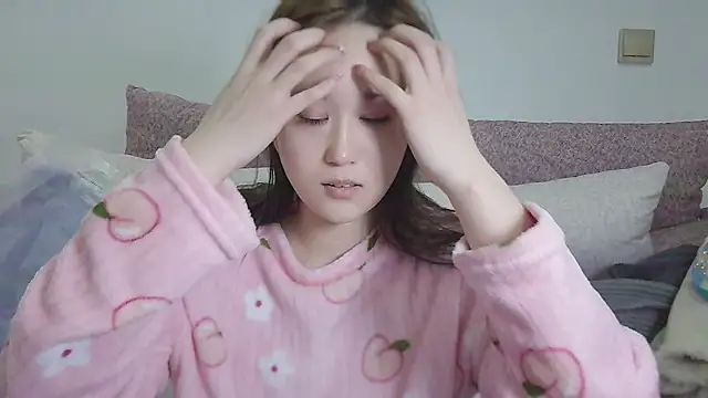 Snapshot of Belinda66 chatting on 04/02/26, 02:04 Belinda66 online show from 04/02/26, 02:04