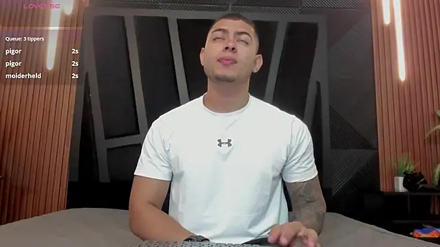 Snapshot of marco_garciia_ chatting on 10/07/25, 11:13 marco garciia  online show from 10/07/25, 11:13