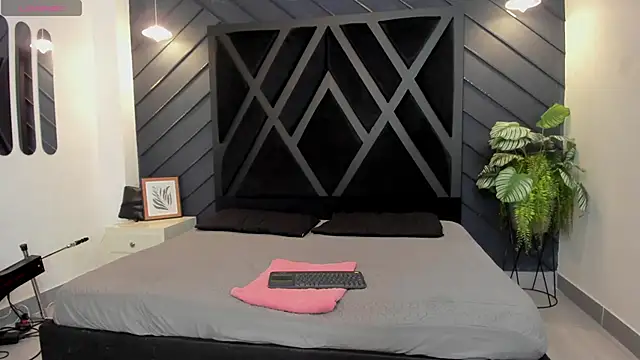 marco garciia  online show from 12/22/25, 11:13