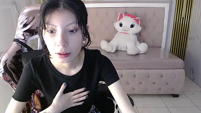 verana s online show from 11/23/25, 08:08