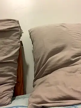 sweetcake87 online show from 11/27/25, 11:01