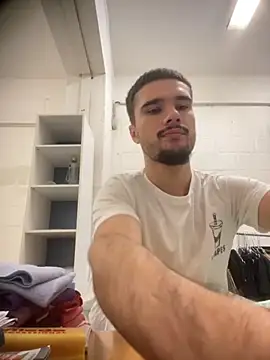 Snapshot of los_freaky chatting on 09/19/25, 07:54 los freaky online show from 09/19/25, 07:54