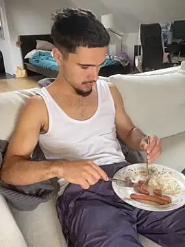 Snapshot of los_freaky chatting on 10/07/25, 10:12 los freaky online show from 10/07/25, 10:12