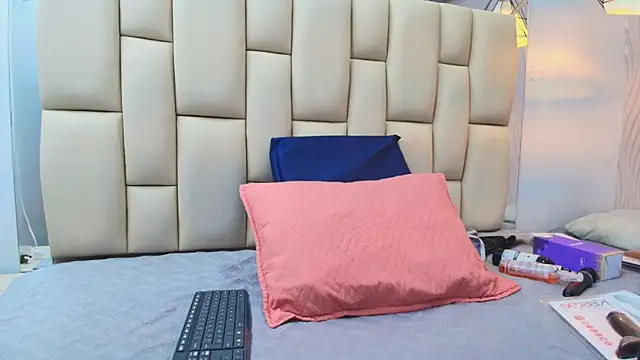 sweet amye online show from 12/21/25, 07:21