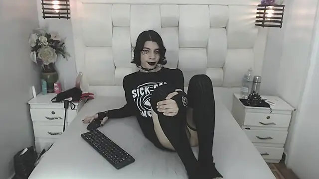 Atley Dolly online show from 09/18/25, 10:34