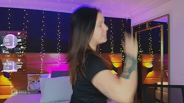 Snapshot of hanna_kimura chatting on 10/19/25, 07:58 hanna kimura online show from 10/19/25, 07:58