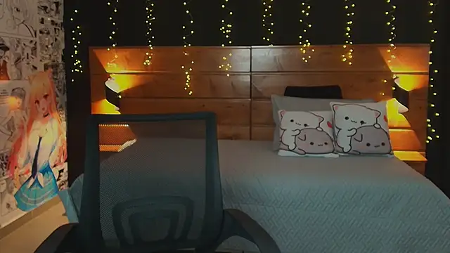 Snapshot of hanna_kimura chatting on 11/13/25, 07:46 hanna kimura online show from 11/13/25, 07:46