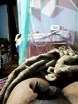 Snapshot of m11a2f3a4z5 chatting on 03/04/26, 04:35 m11a2f3a4z5 online show from 03/04/26, 04:35