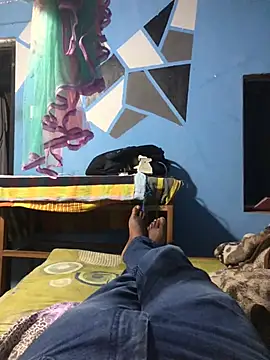 Snapshot of m11a2f3a4z5 chatting on 04/08/26, 02:50 m11a2f3a4z5 online show from 04/08/26, 02:50