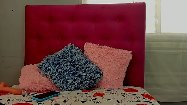 Veronica mellerr online show from 10/11/25, 03:43