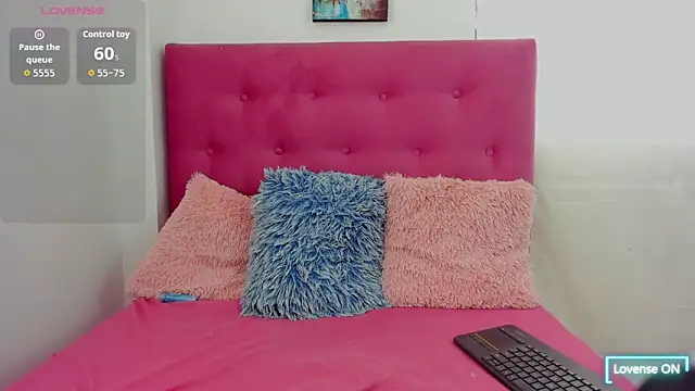 Snapshot of Veronica_mellerr chatting on 03/31/26, 04:40 Veronica mellerr online show from 03/31/26, 04:40