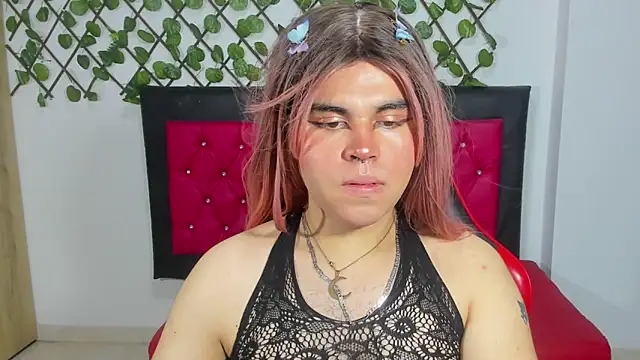 Snapshot of Lady_Evelynn chatting on 10/07/25, 01:36 Lady Evelynn online show from 10/07/25, 01:36