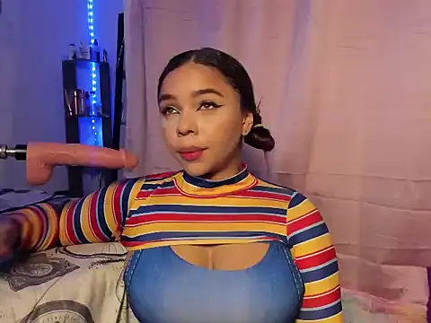 ImSofiVega online show from 10/29/25, 05:36