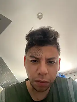 Snapshot of DayanaDG chatting on 11/28/25, 05:59 DayanaDG online show from 11/28/25, 05:59