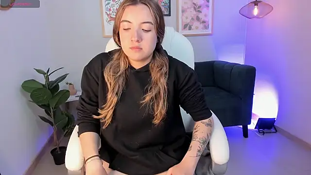 Vela jade online show from 09/19/25, 07:14