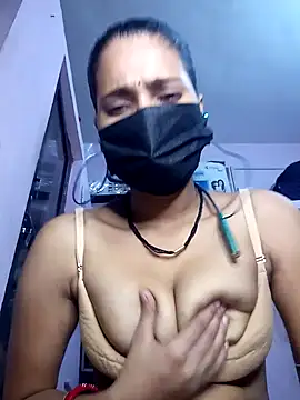 Snapshot of 3USHA chatting on 09/17/25, 08:38 3USHA online show from 09/17/25, 08:38