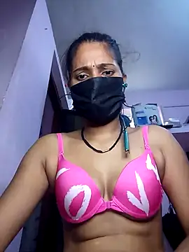 Snapshot of 3USHA chatting on 09/18/25, 11:12 3USHA online show from 09/18/25, 11:12