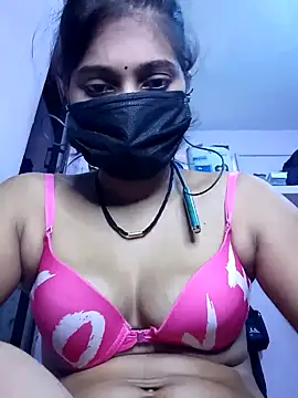 Snapshot of 3USHA chatting on 10/09/25, 07:17 3USHA online show from 10/09/25, 07:17