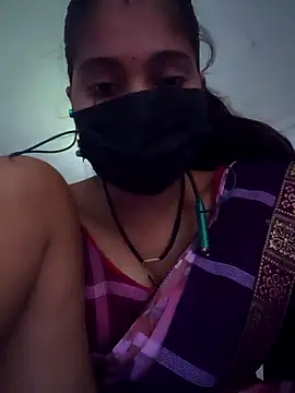 Snapshot of 3USHA chatting on 10/17/25, 08:28 3USHA online show from 10/17/25, 08:28