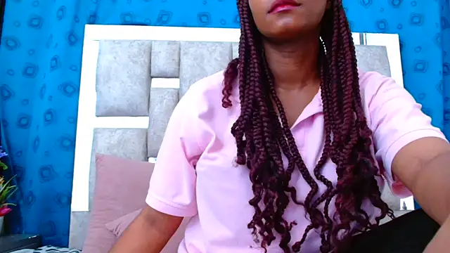 Snapshot of AmbarSmit chatting on 10/02/25, 04:19 AmbarSmit online show from 10/02/25, 04:19