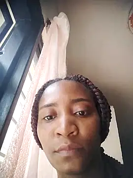 Snapshot of AmbarSmit chatting on 10/05/25, 07:23 AmbarSmit online show from 10/05/25, 07:23