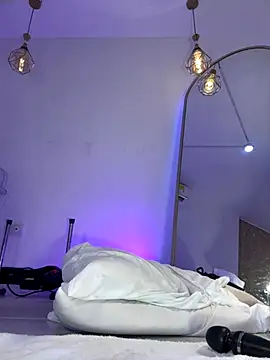 hade rosse online show from 11/09/25, 01:04