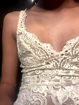 Snapshot of sunset24 chatting on 09/19/25, 05:31 sunset24 online show from 09/19/25, 05:31