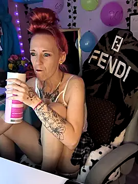 Purple2StayThnxx online show from 09/29/25, 04:06