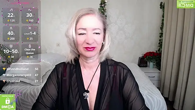 hunters woman online show from 04/28/26, 02:27